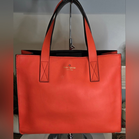 kate spade Handbags - Kate Spade New York Brightspot Avenue Grayce Tote Storybook Lining